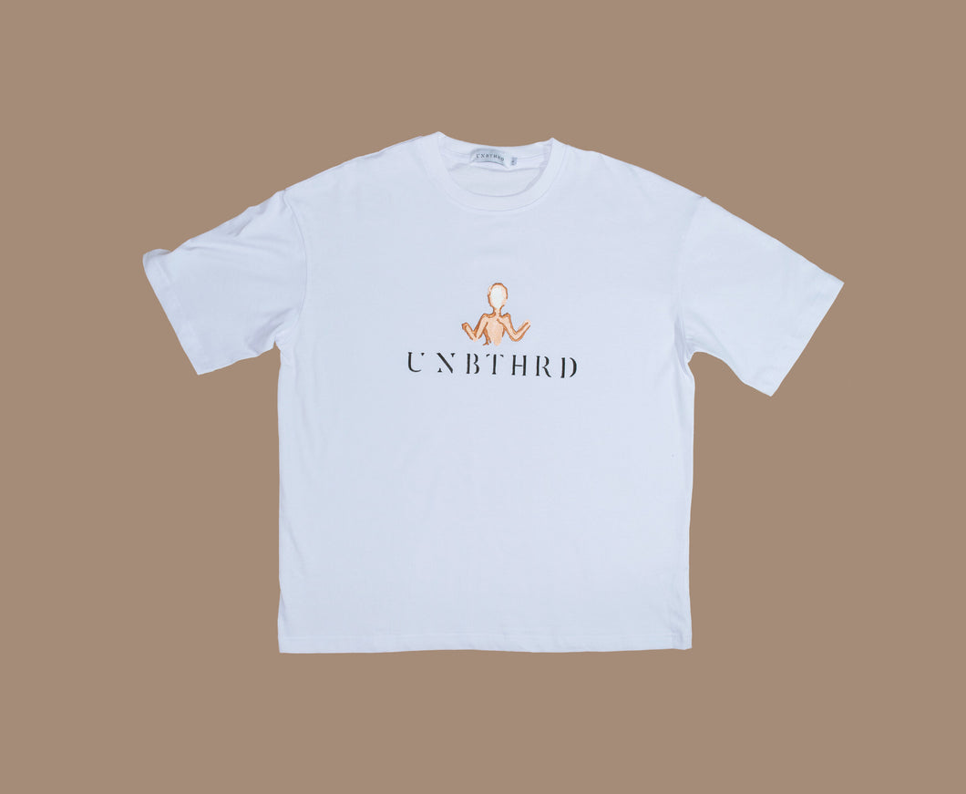 UNBOTHERED FULL LOGO T-SHIRT 100% COTTON. OVERSIZED, UNISEX T-SHIRT. COLOR WHITE. 